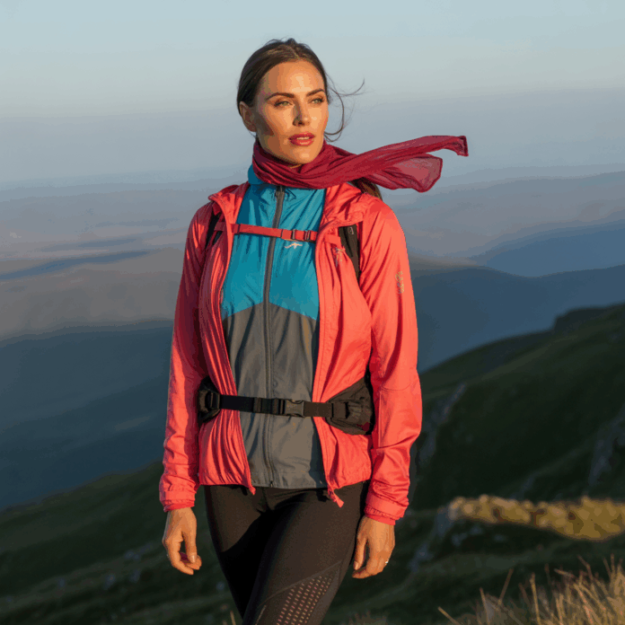 lightweight-trekking-outfits-1